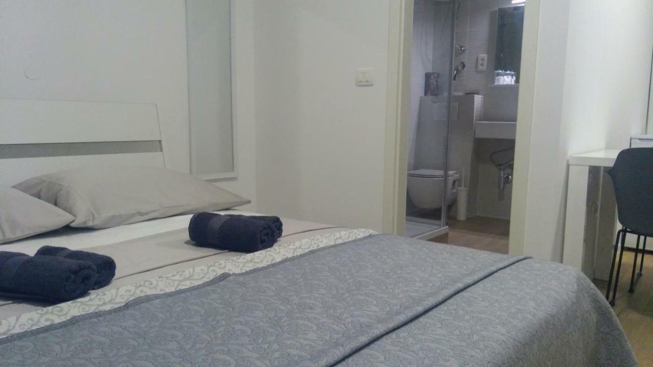Studio Apartman Adris Hotel Šibenik Buitenkant foto