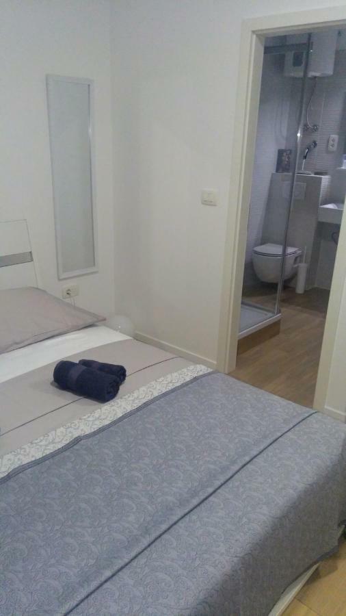 Studio Apartman Adris Hotel Šibenik Buitenkant foto