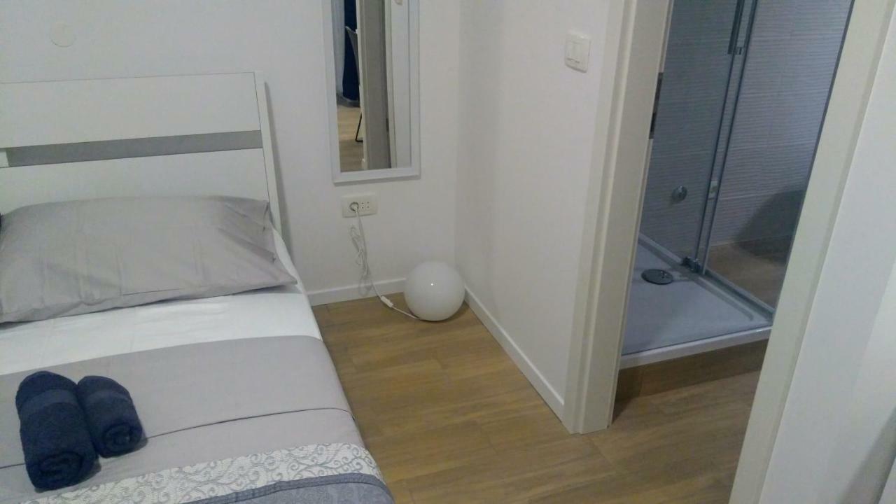 Studio Apartman Adris Hotel Šibenik Buitenkant foto