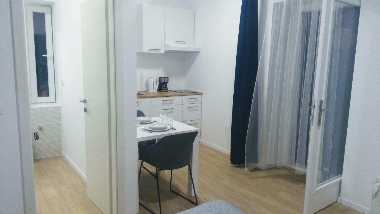 Studio Apartman Adris Hotel Šibenik Buitenkant foto