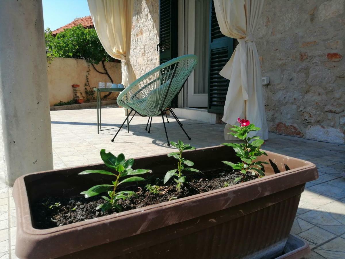 Studio Apartman Adris Hotel Šibenik Buitenkant foto